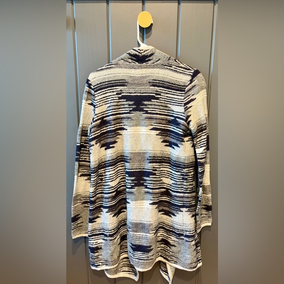 Women’s Lucky Brand Aztec Drape Front Waterfall Cardigan Sweater Gray Navy Small - Picture 5 of 7